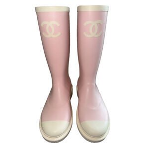 Chanel 26C Rose Pink White Caoutchouc CC Logo High Pull On Rubber Rain Boots 37